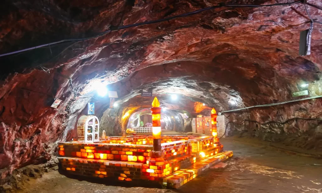 Khewra Salt Mine: An Incredible Tourist Destination