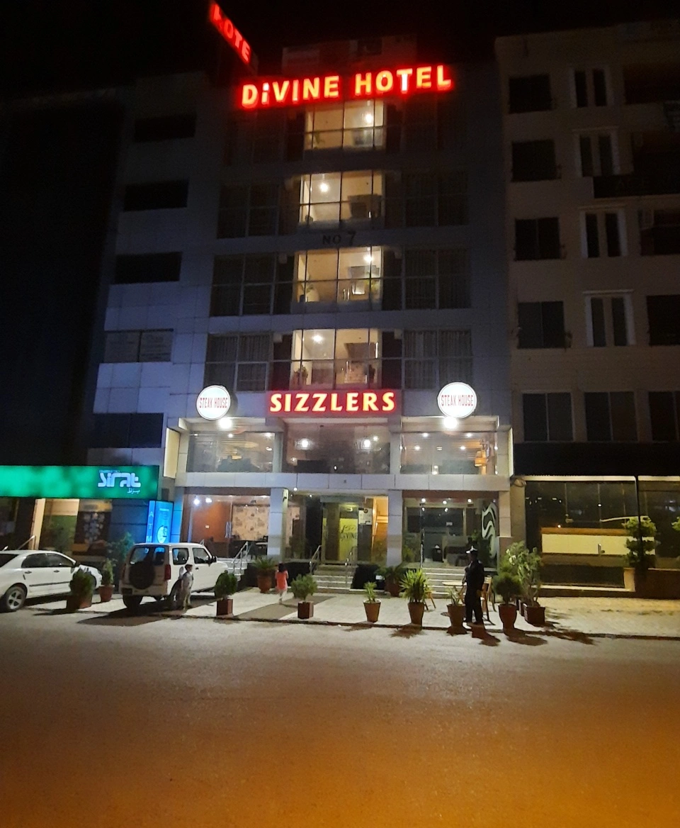 Divine Hotel DHA Islamabad