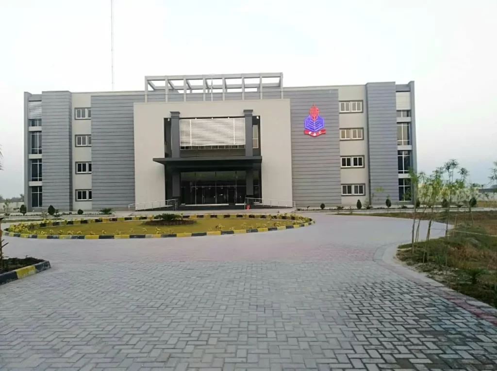 Top 5 Colleges in Gujrat, Pakistan Punjab College Gujrat